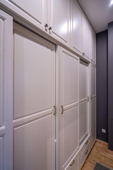 Apartament Stylish - 2bdr, 2bthr+ Free Parking Sofia