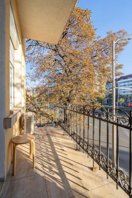 Appartement Stylish - 2bdr, 2bthr+ Free Parking *