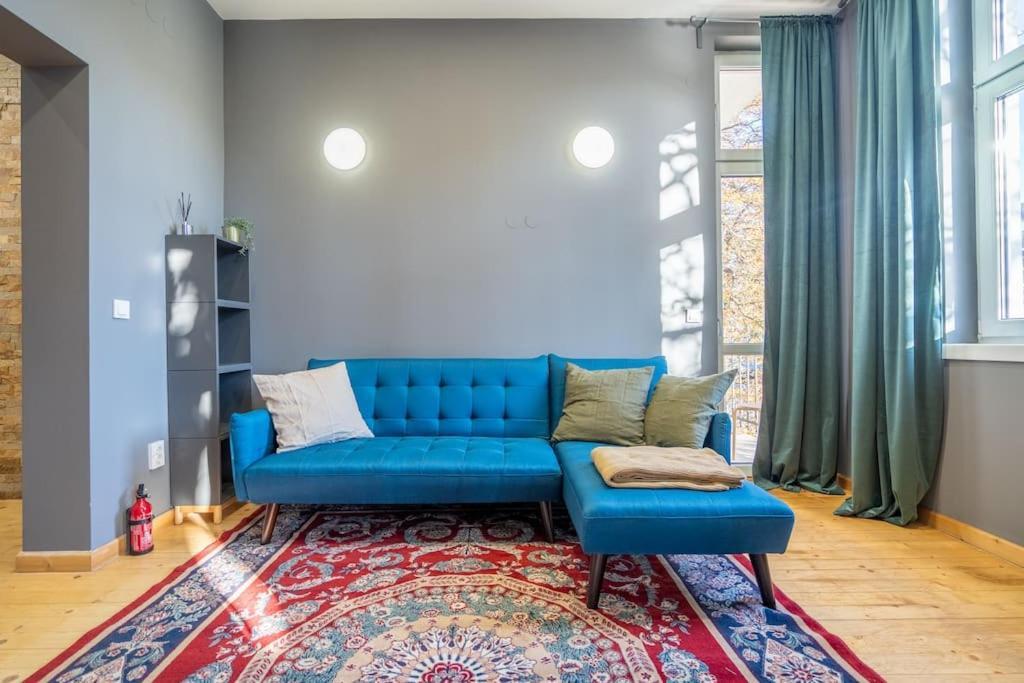 Stylish - 2bdr, 2bthr+ Free Parking Sofia